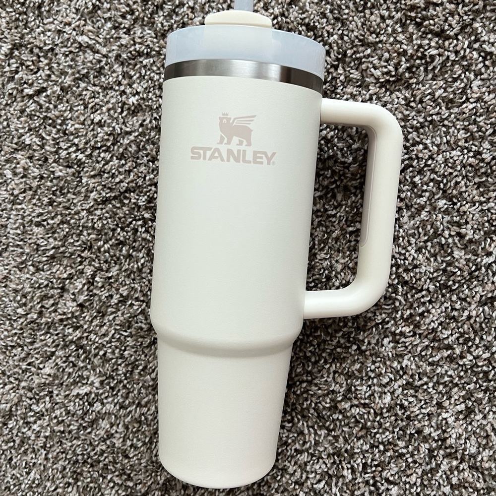 Stanley 30oz The Quencher H2O Flowstate Tumbler - Cream